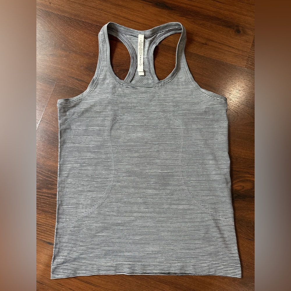 Lululemon Swiftly Tech Racerback Tank Black White Stripe Womens Sz 8 - Picture 3 of 8